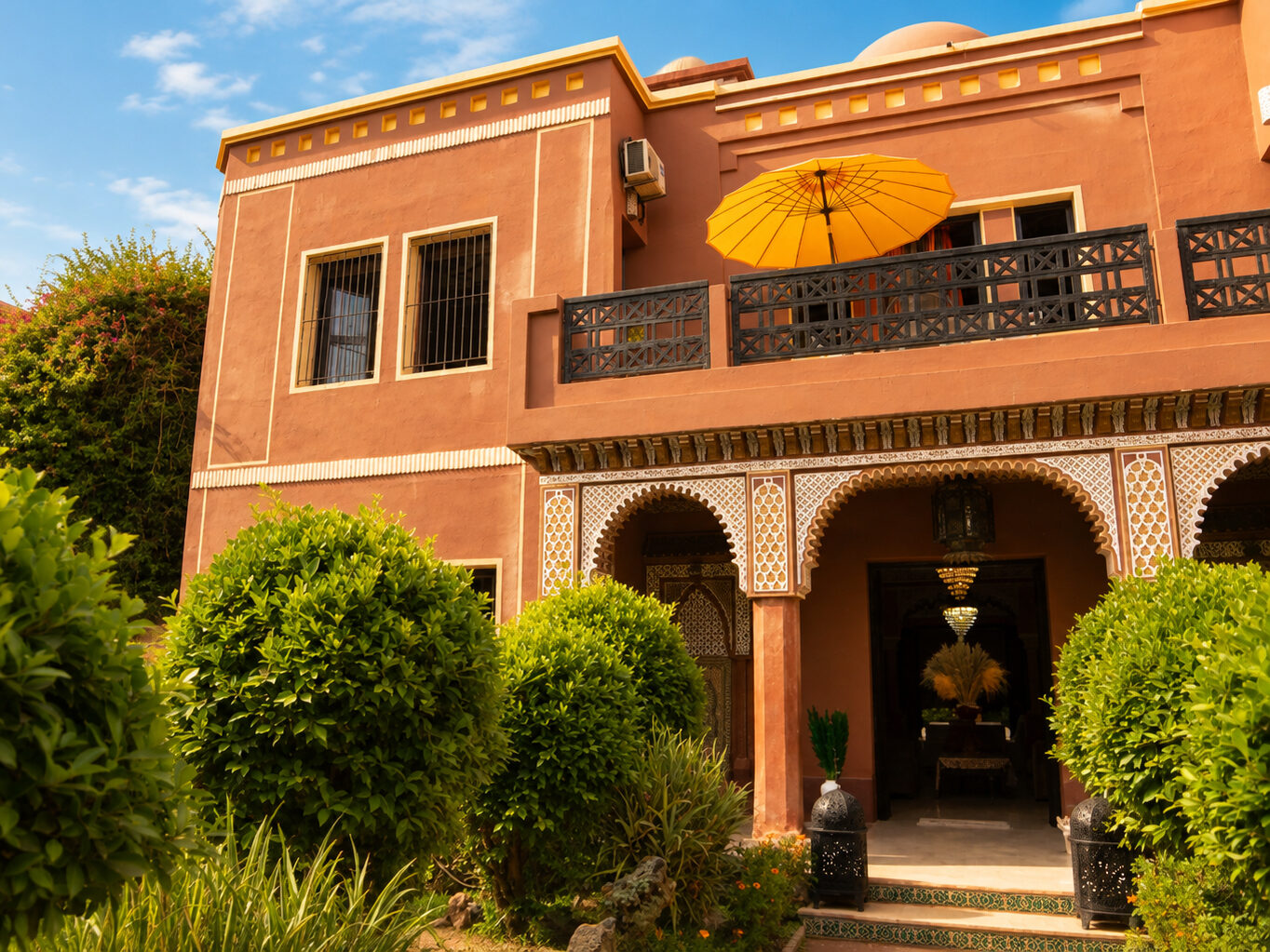Gramta House villa courtyard